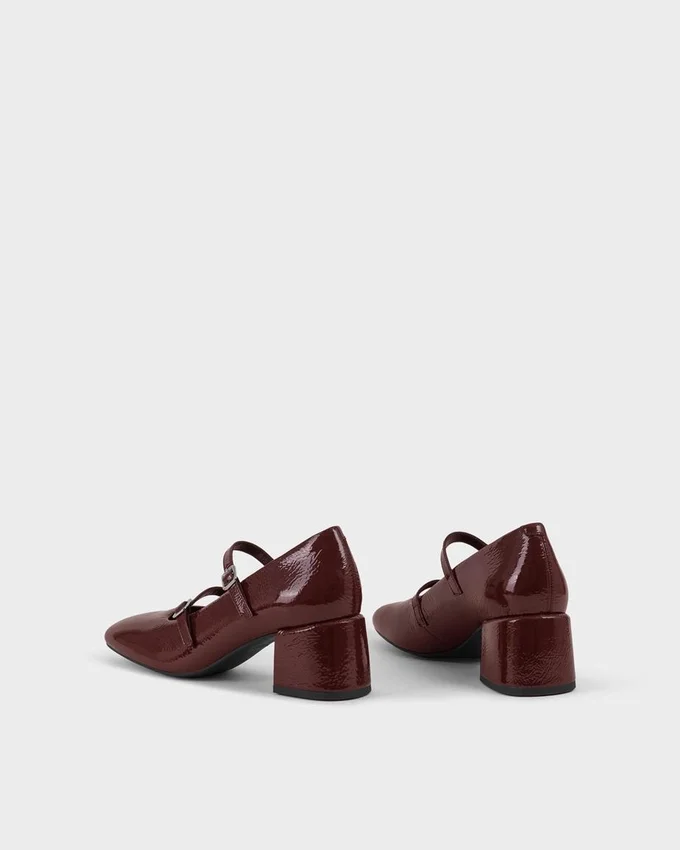 Adison Pumps