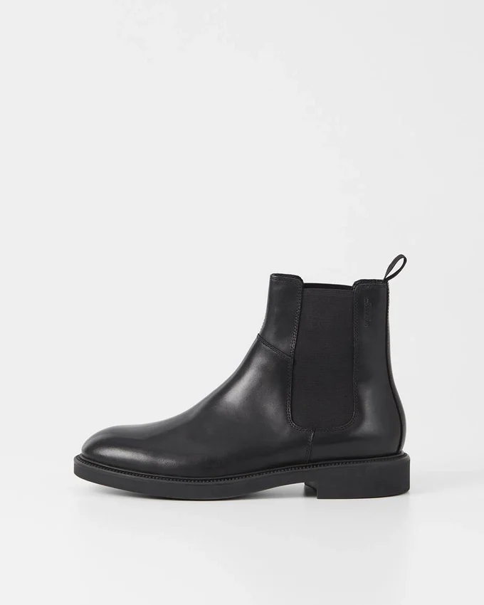 Alex M Boots