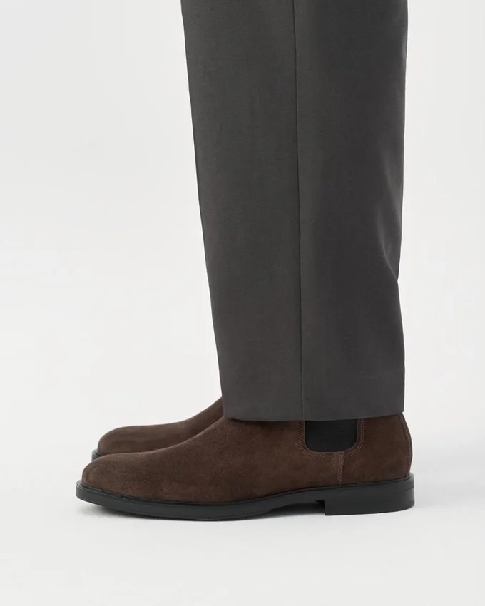 Andrew Boots