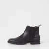 Andrew Boots
