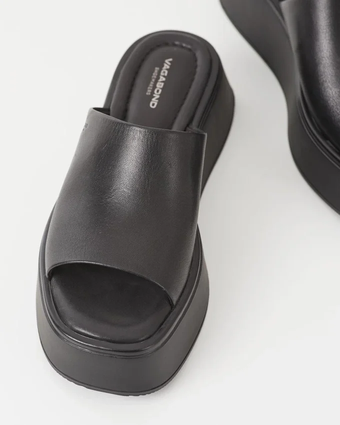 Courtney Sandals