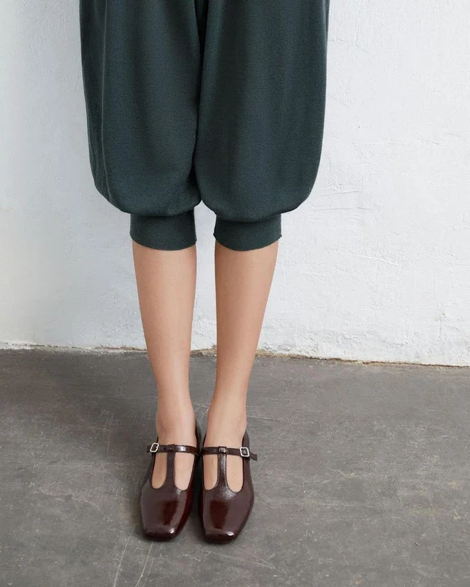 Debbi Pumps