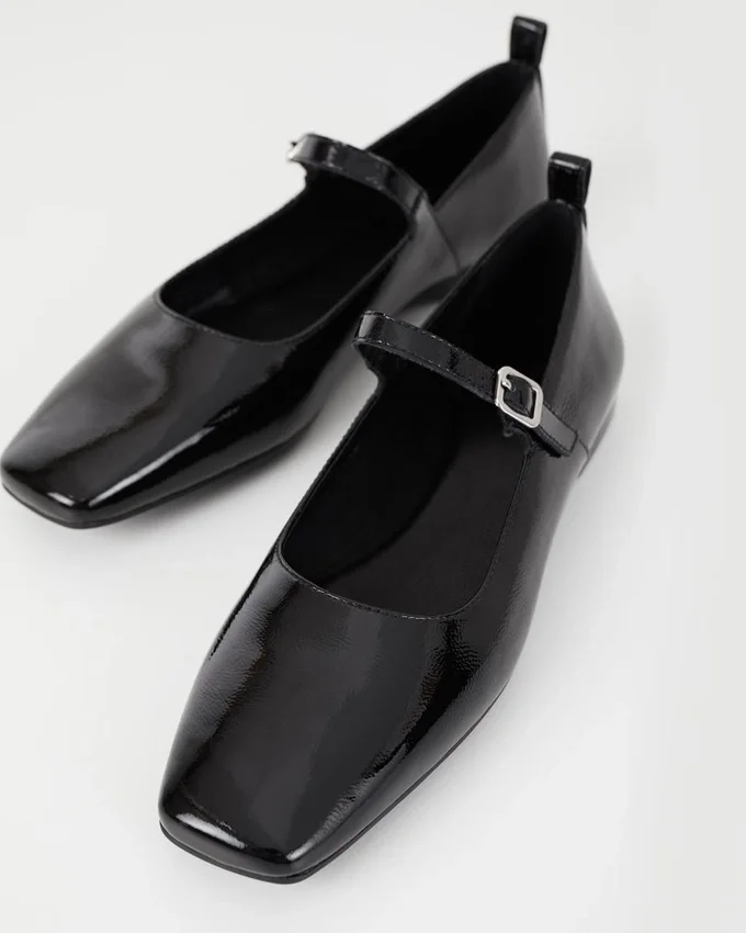 Delia Ballet Flats