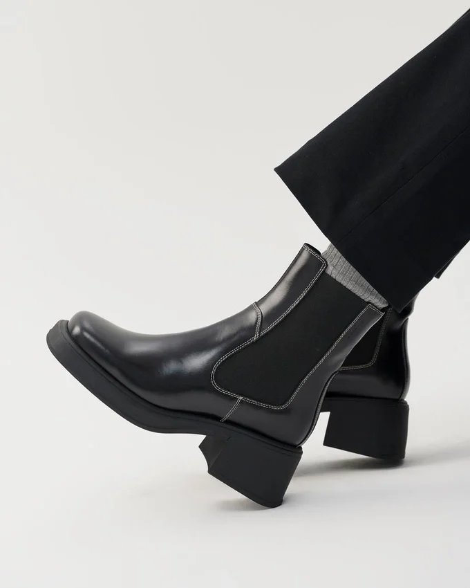 Dorah Boots