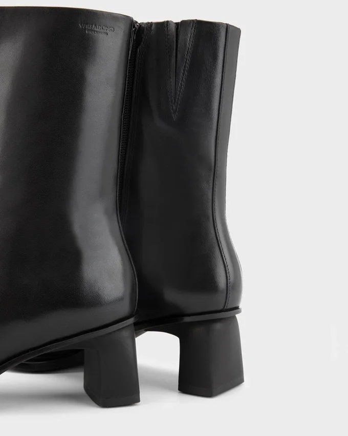 Elvina Ankle Boots