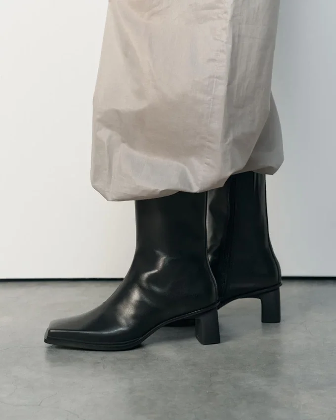 Elvina Ankle Boots