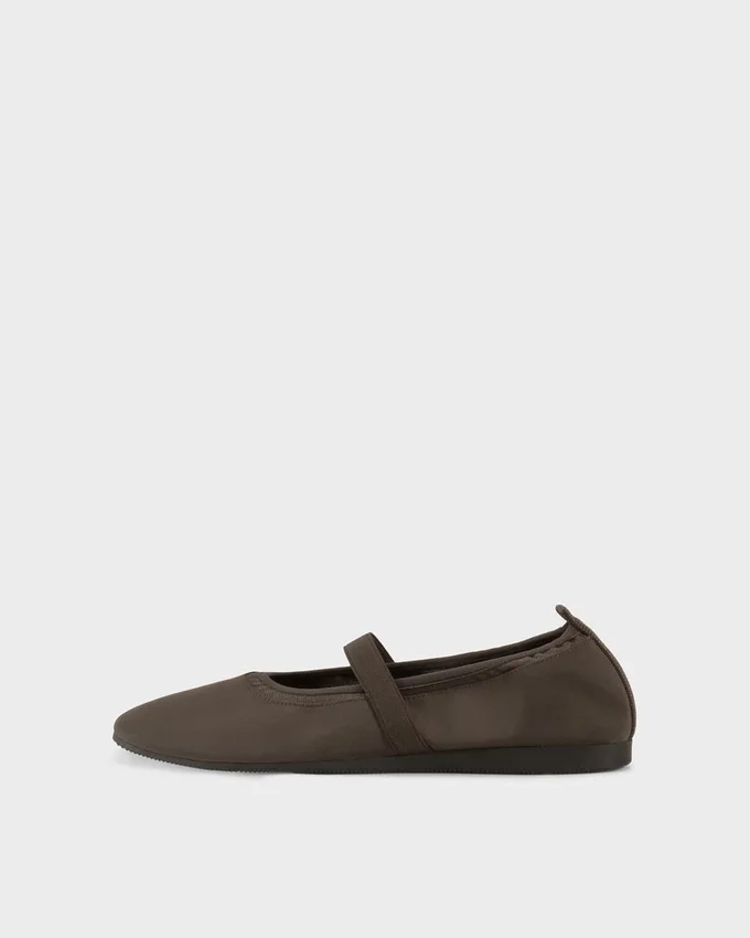 Hillary Ballet Flats