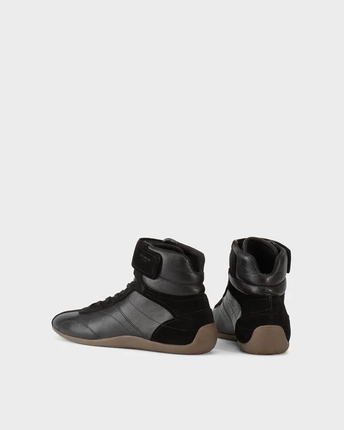Hollie Sneakers
