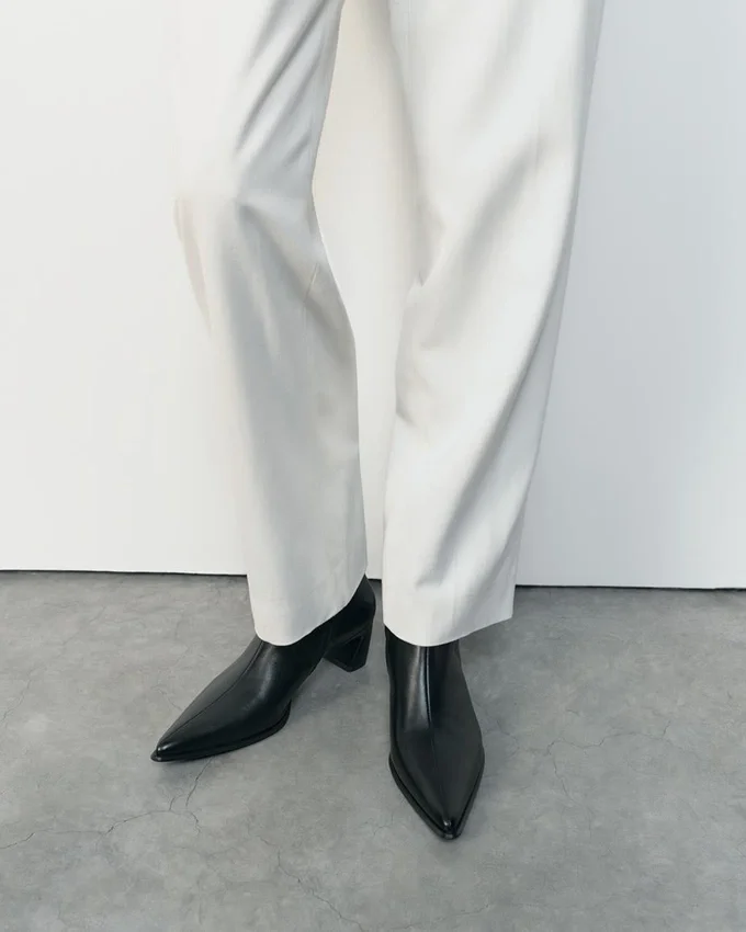 Ilona Ankle Boots
