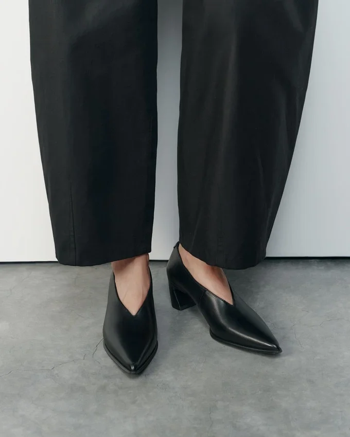 Ilona Pumps