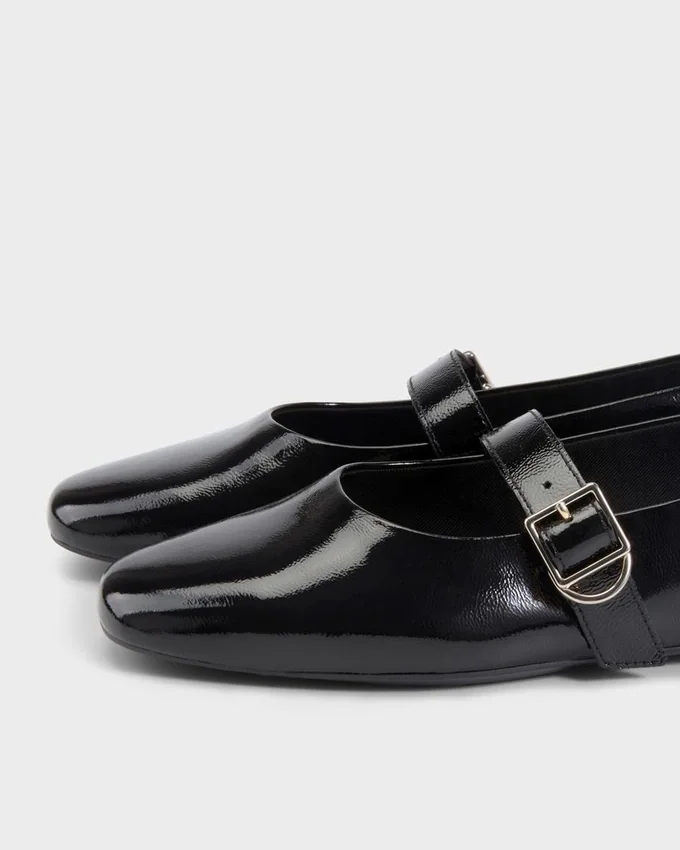 Jolin Ballet Flats