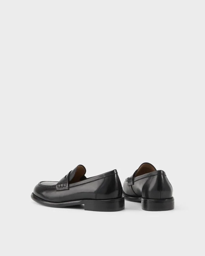 Linn Loafers