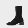 Livia Boots