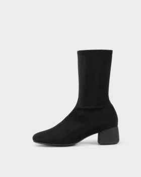 Livia Boots