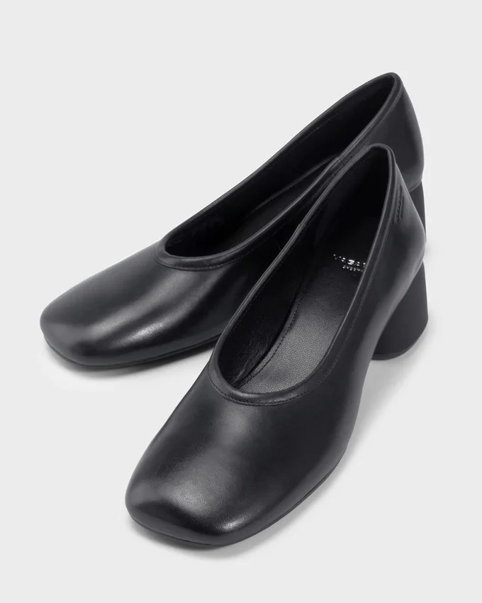 Livia Pumps