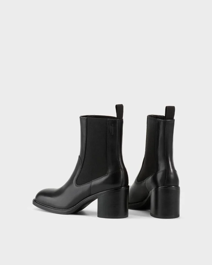 Meryl Boots