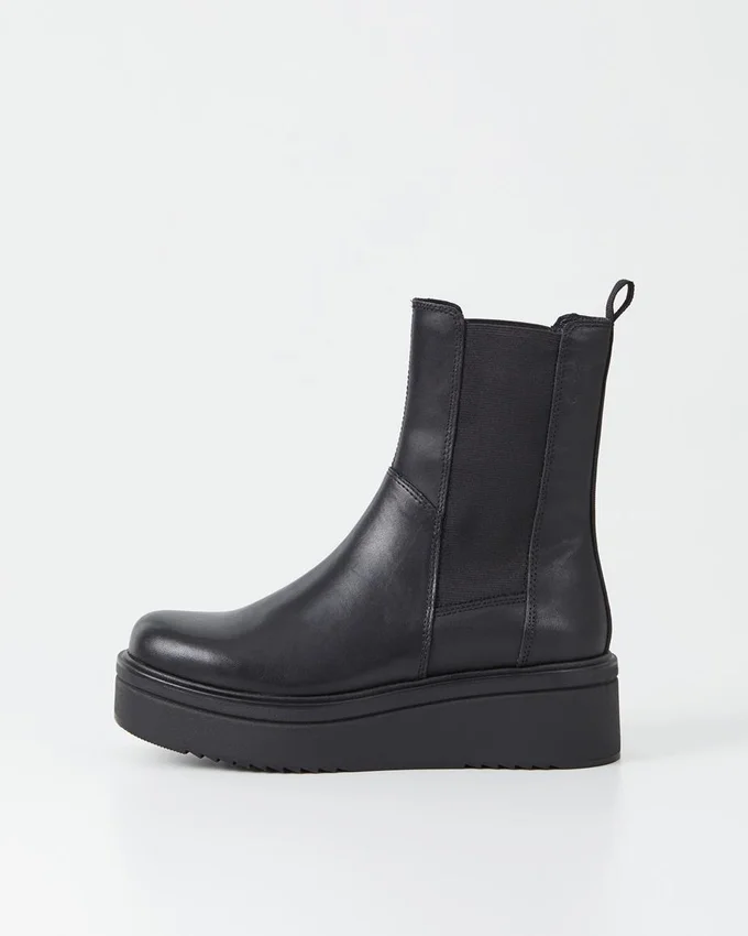 Tara Chelsea Boots
