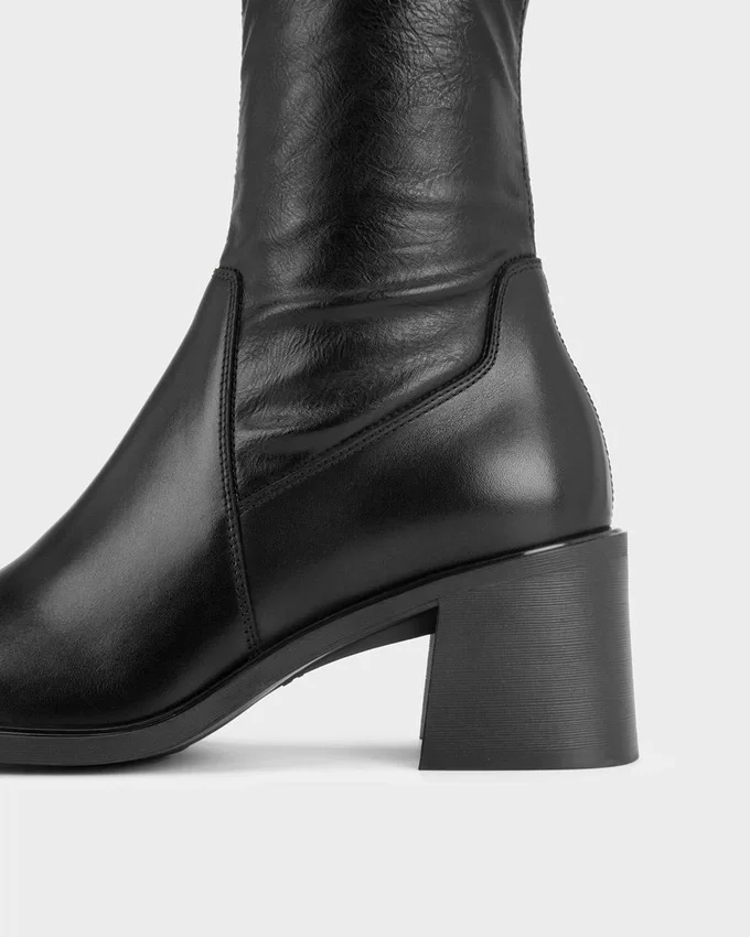Vega Ankle Boots