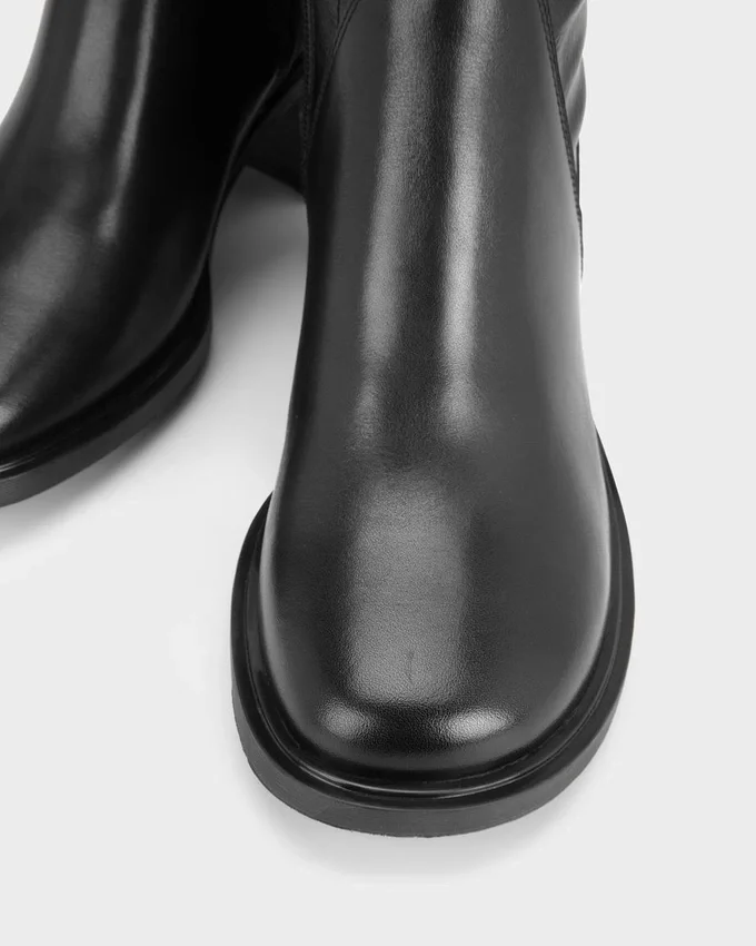 Vega Ankle Boots